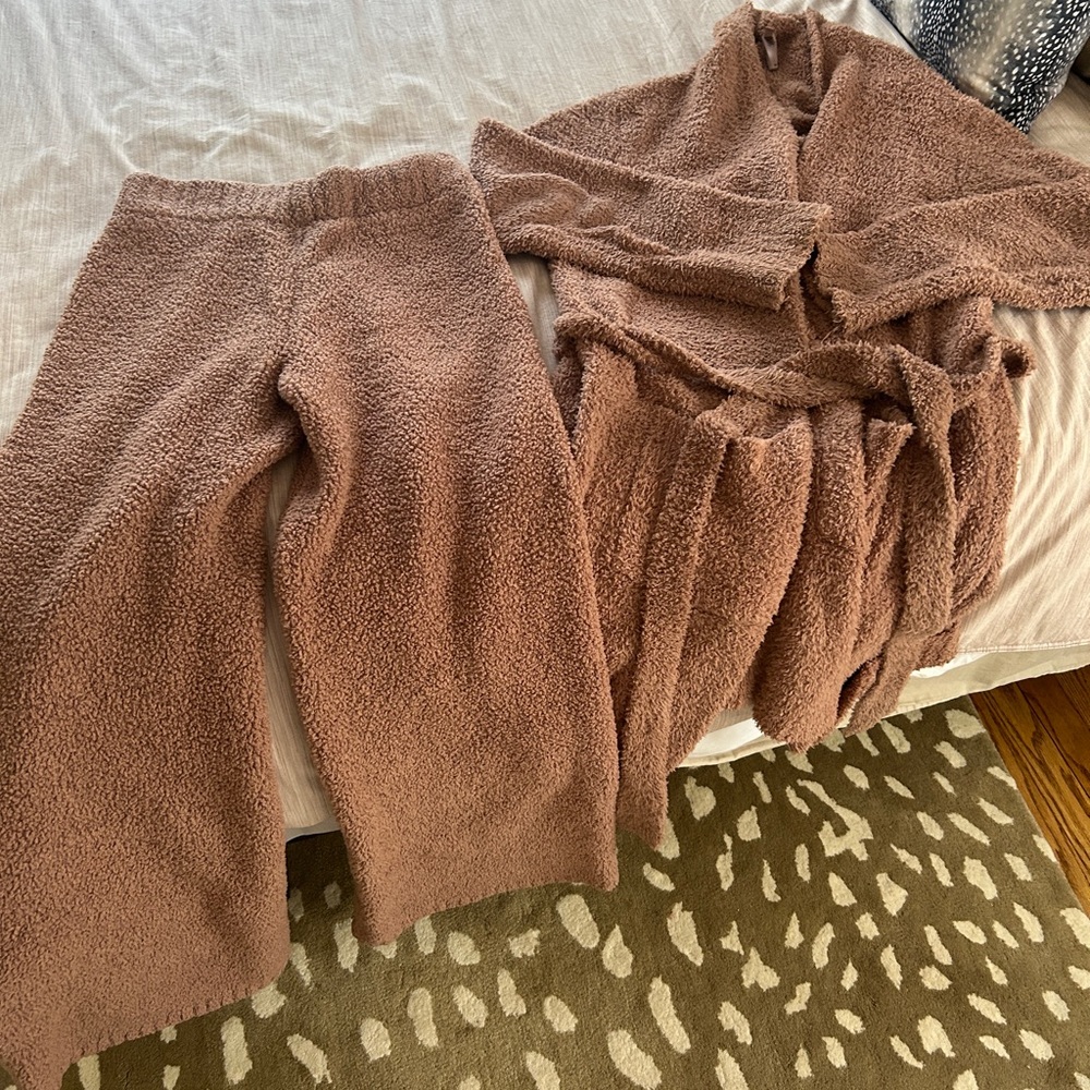 SKIMS Teddy Cozy Brown Lounge Set. Pants L/XL & Robe 2X/3X. Like New Condition.